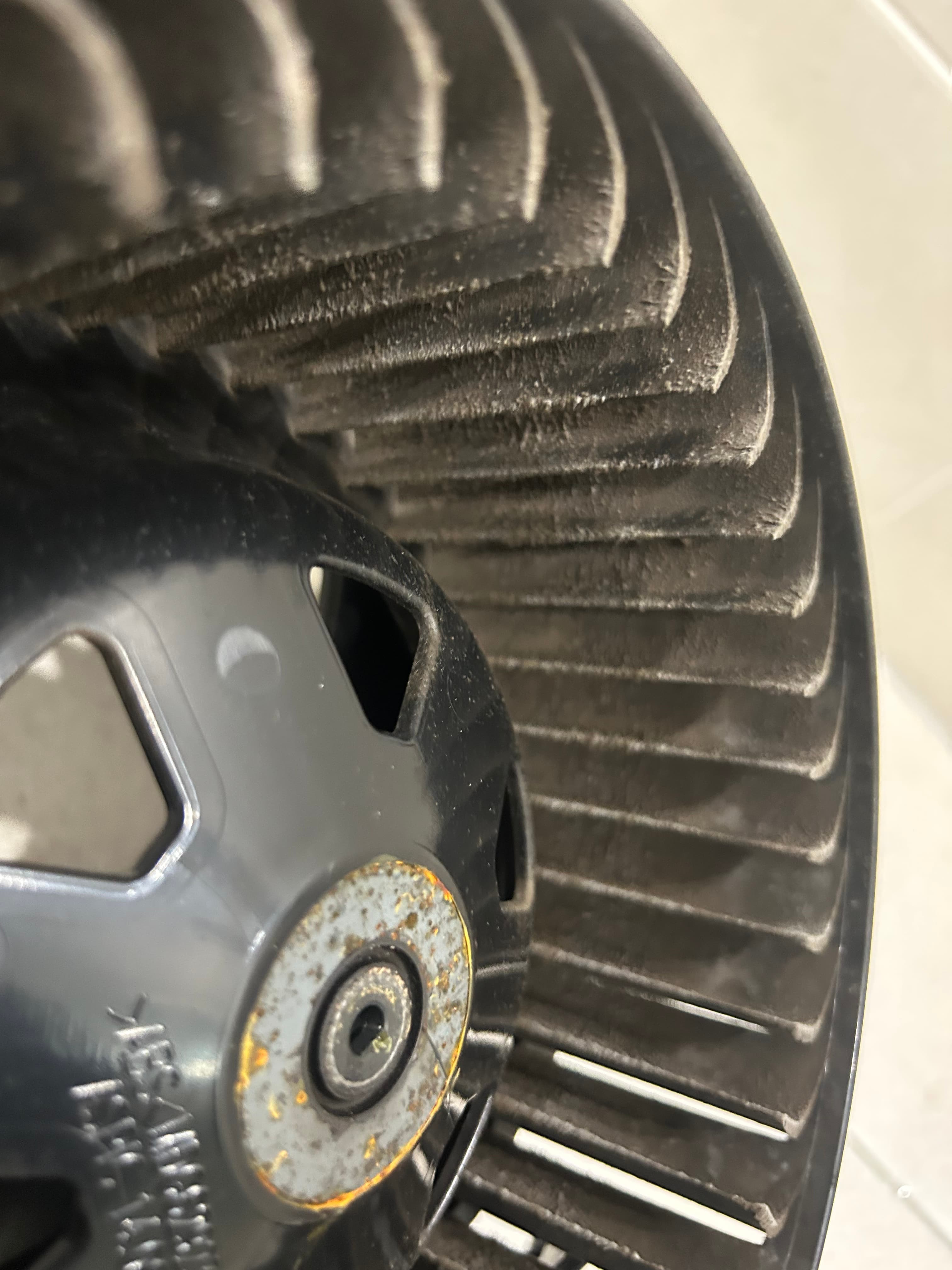 벽걸이 에어컨 내부 팬 분해